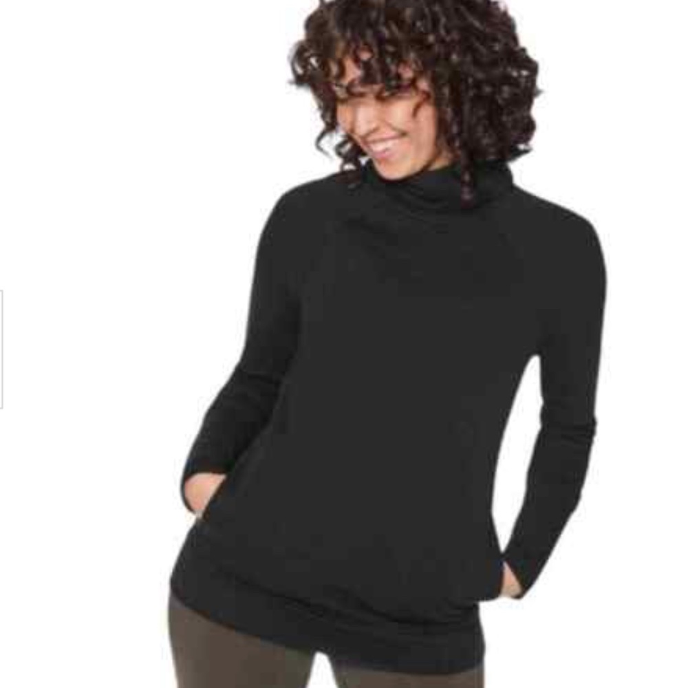 LULULEMON High Neck Black Sweatshirt